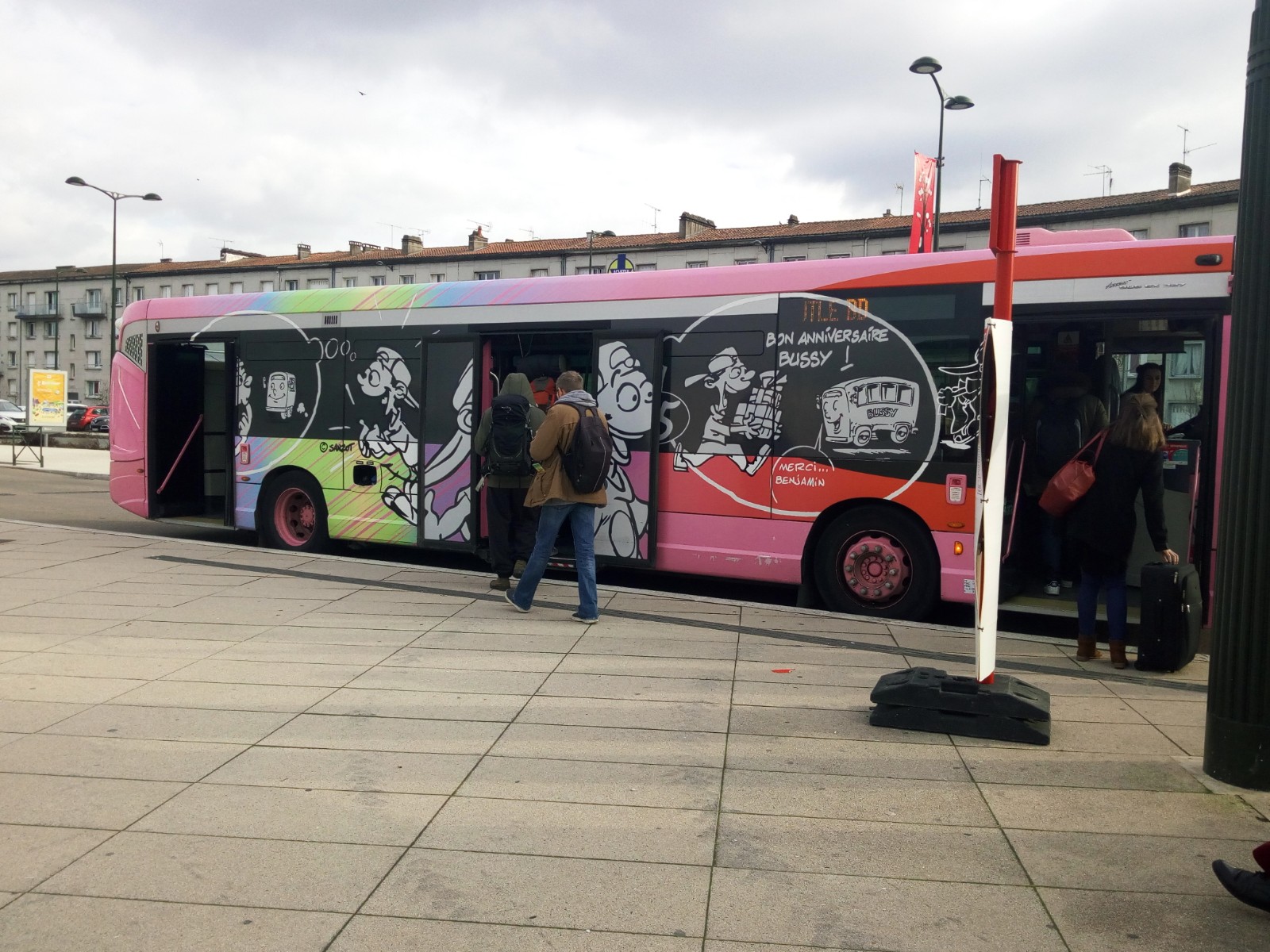 Les bus d'Angoulême sont décorés spécialement pour l'occasion !